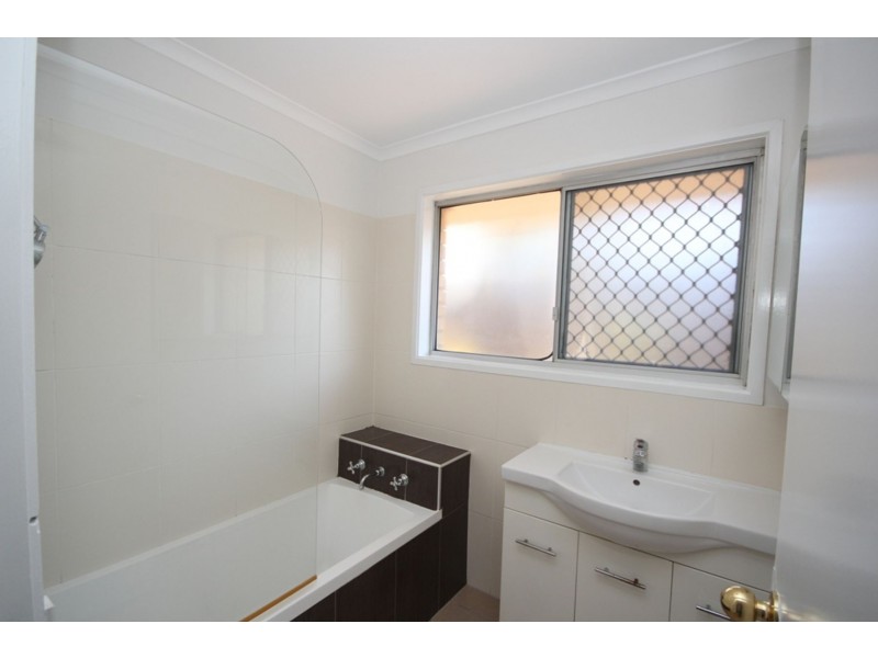10 Dobell Avenue, Collingwood Park QLD 4301