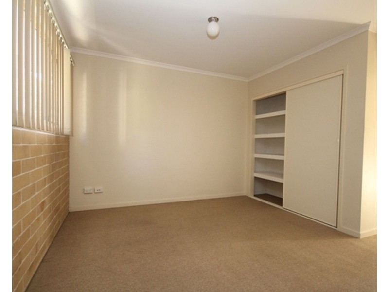 6/25 Law Street, Redbank QLD 4301