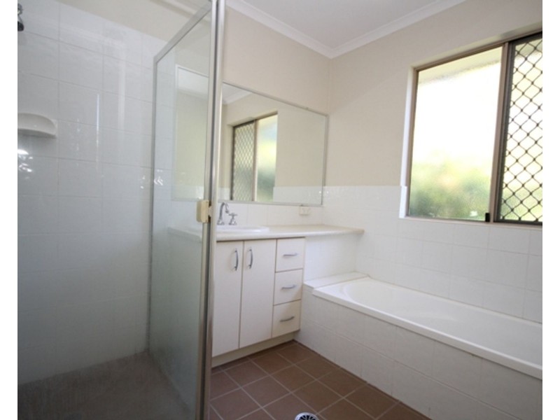 6/25 Law Street, Redbank QLD 4301