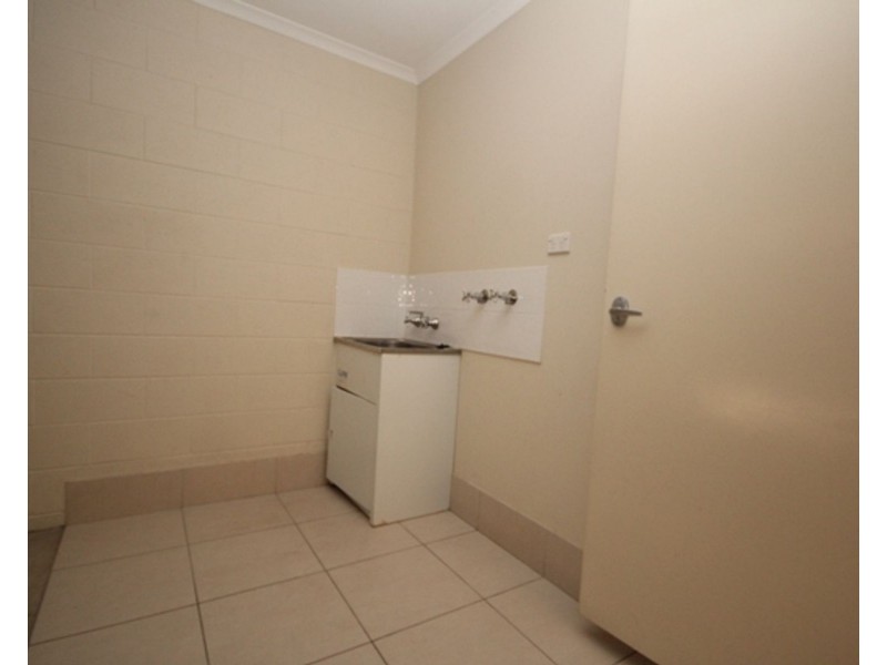 6/25 Law Street, Redbank QLD 4301