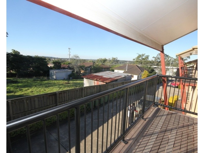 6/25 Law Street, Redbank QLD 4301