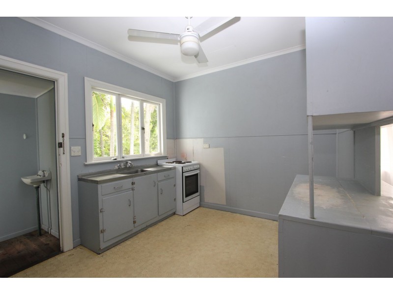 9 Gray Avenue, Corinda QLD 4075