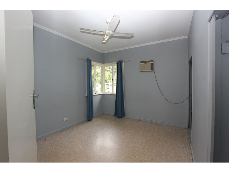 9 Gray Avenue, Corinda QLD 4075