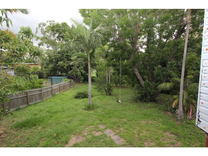 9 Gray Avenue, Corinda QLD 4075