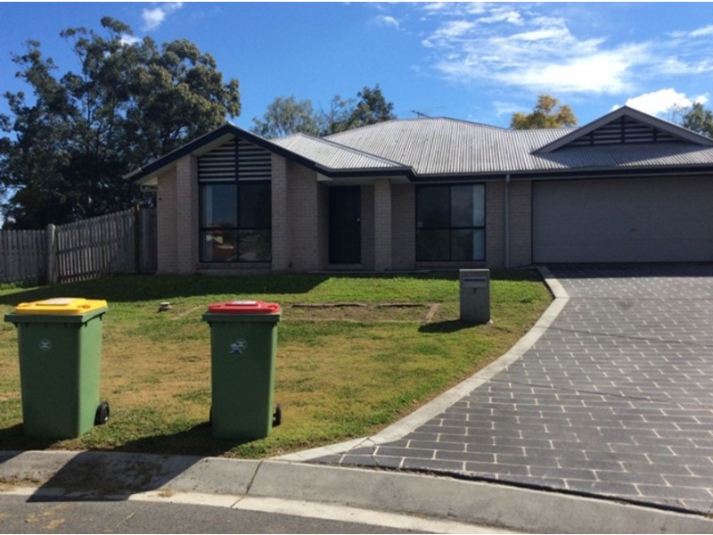 7 Delmere Court, Redbank Plains QLD 4301