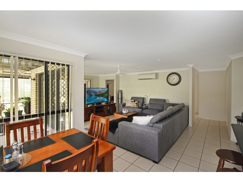 18 Hillview Street, Springfield QLD 4300