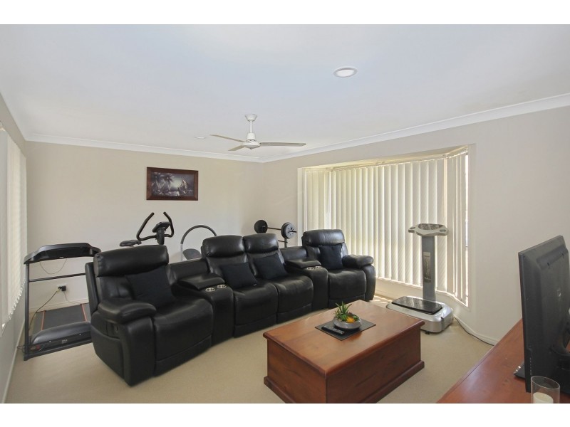18 Hillview Street, Springfield QLD 4300