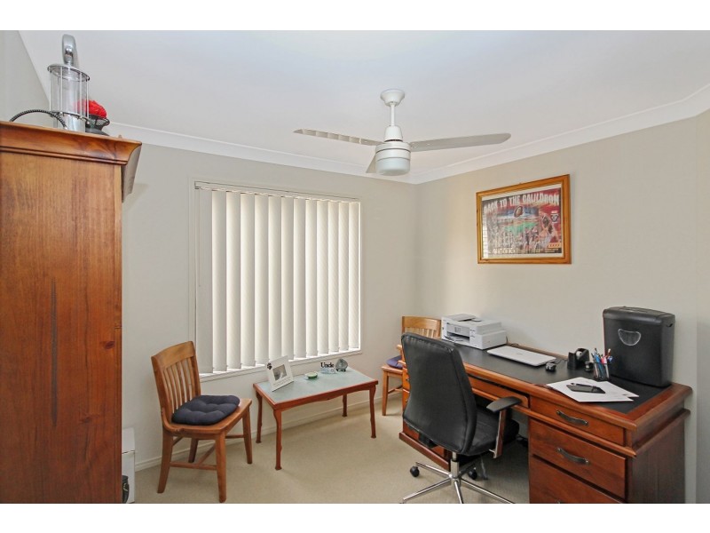 18 Hillview Street, Springfield QLD 4300