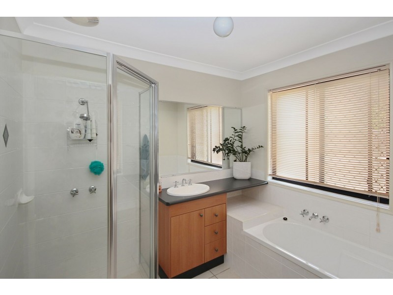 18 Hillview Street, Springfield QLD 4300