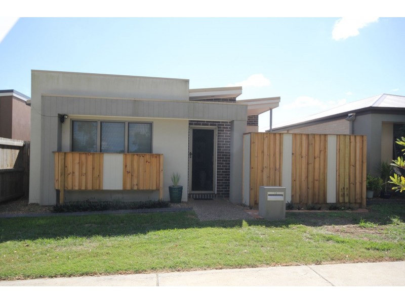 13 Glorious Promenade, Redbank Plains QLD 4301