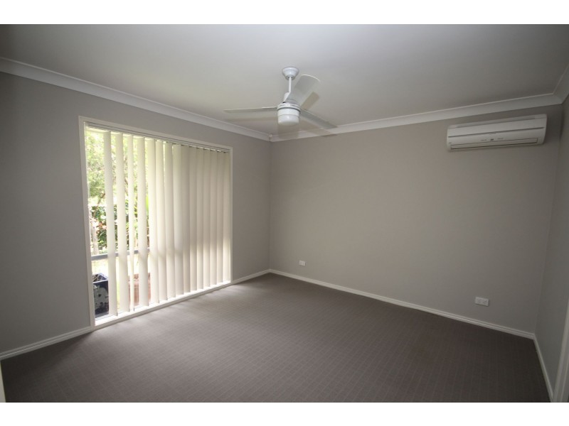 28 Admiral Crescent, Springfield Lakes QLD 4300