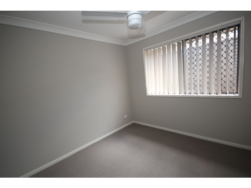 28 Admiral Crescent, Springfield Lakes QLD 4300