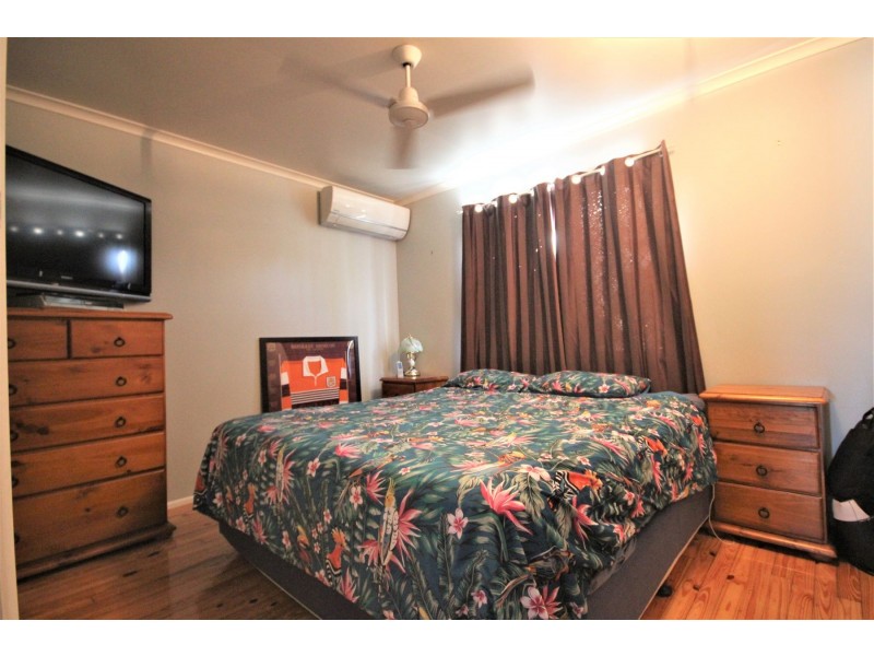 2 Toni Court, Redbank Plains QLD 4301