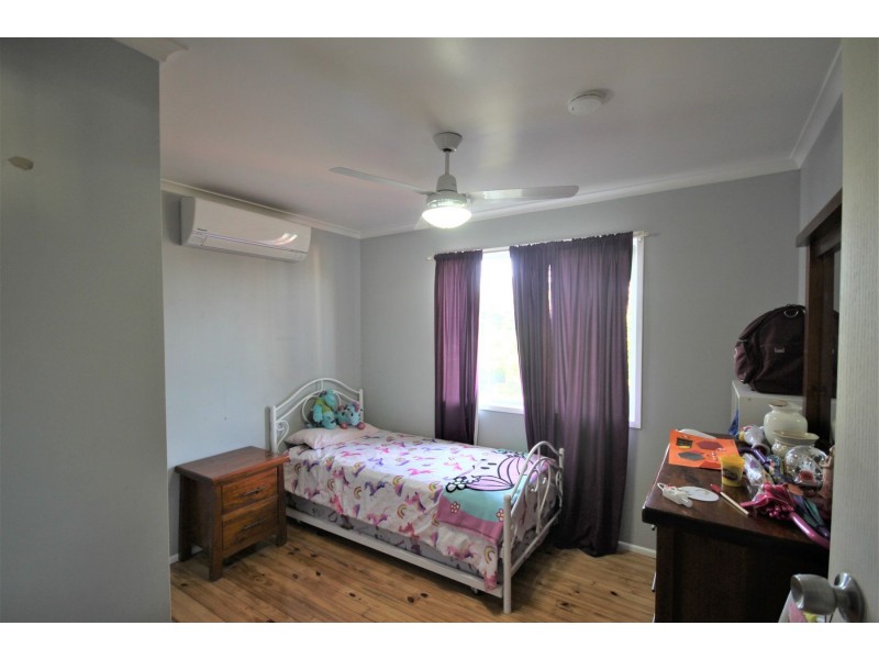 2 Toni Court, Redbank Plains QLD 4301