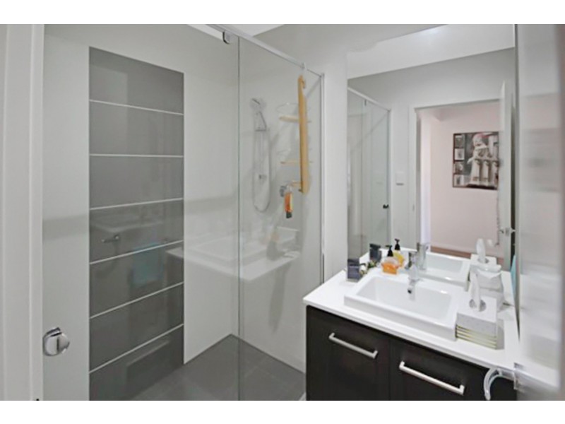 36 Daydream Crescent, Springfield Lakes QLD 4300