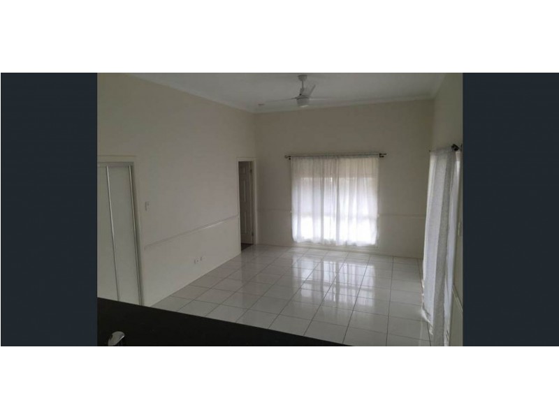 15 Hookes Terrace, Springfield Lakes QLD 4300