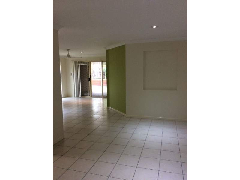 11 Foreman Court, Collingwood Park QLD 4301