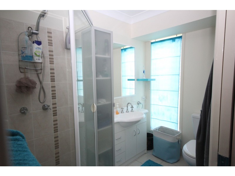 11 Foreman Court, Collingwood Park QLD 4301