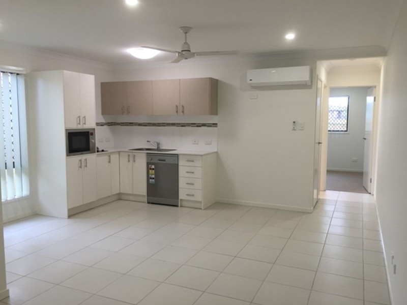 2/47 Br Ted Magee Drive, Collingwood Park QLD 4301