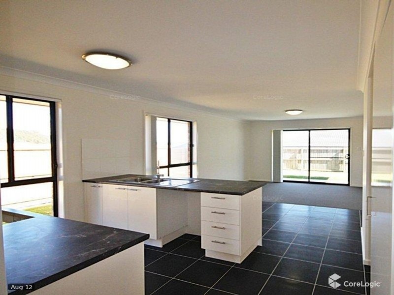 231 Cedar Road, Redbank Plains QLD 4301
