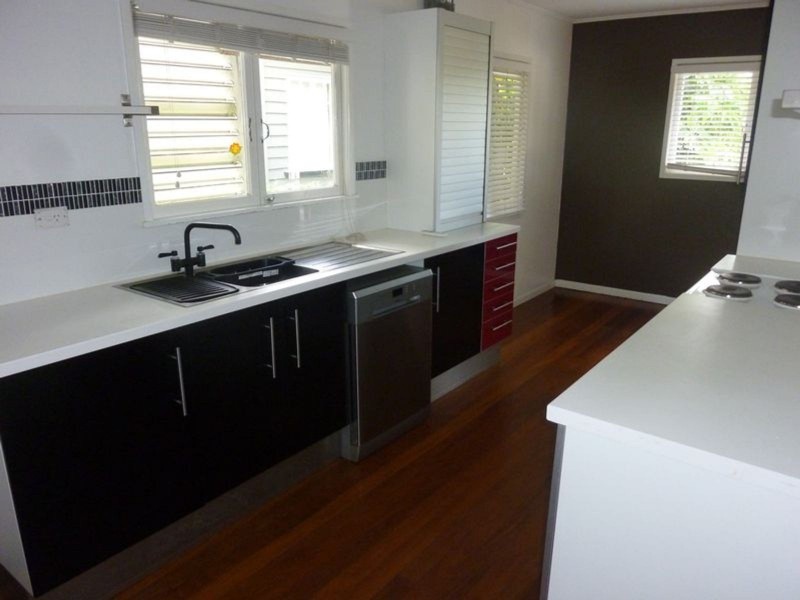 117 Graceville Avenue, Graceville QLD 4075