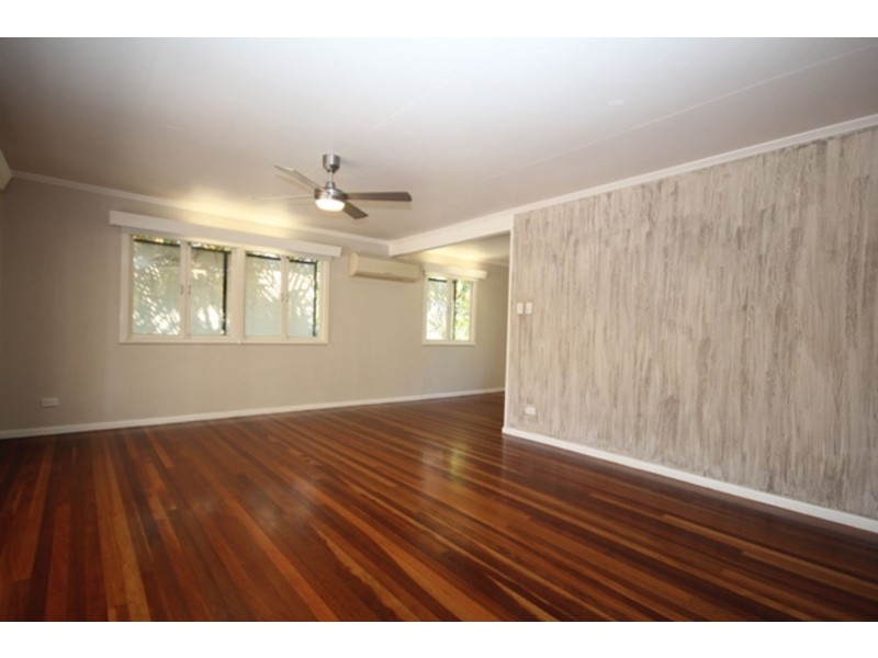 12 Randwick Street, Durack QLD 4077