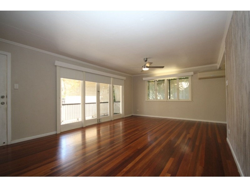 12 Randwick Street, Durack QLD 4077