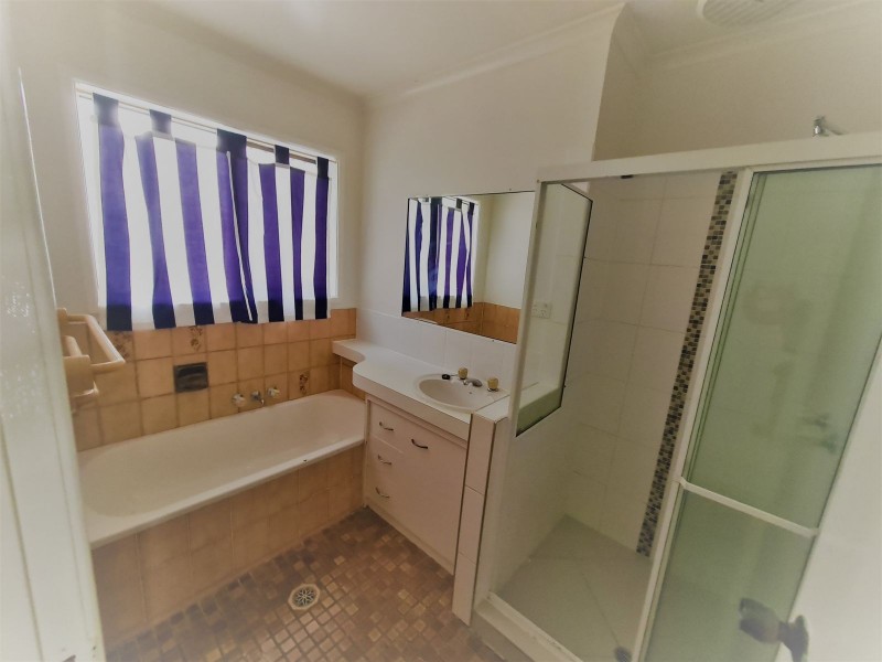 76 Collingwood Drive, Collingwood Park QLD 4301