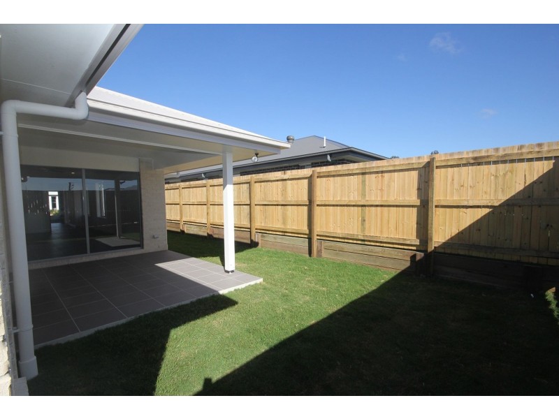 13 Flannery Terrace, Park Ridge QLD 4125