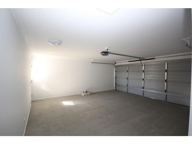 13 Flannery Terrace, Park Ridge QLD 4125