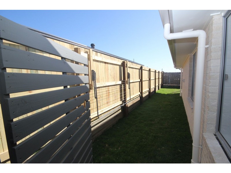 13 Flannery Terrace, Park Ridge QLD 4125