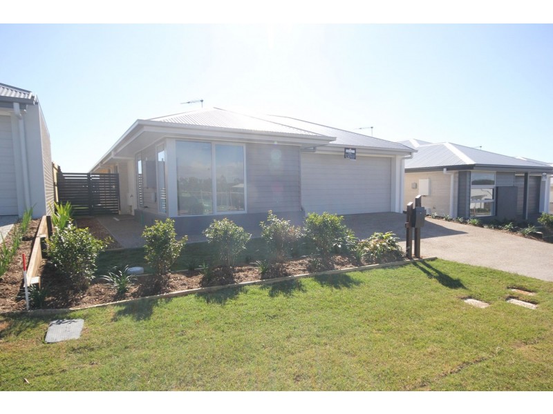 13 Flannery Terrace, Park Ridge QLD 4125