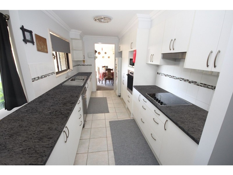 6 Reerden Street, Collingwood Park QLD 4301