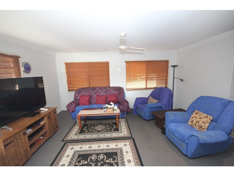 6 Reerden Street, Collingwood Park QLD 4301