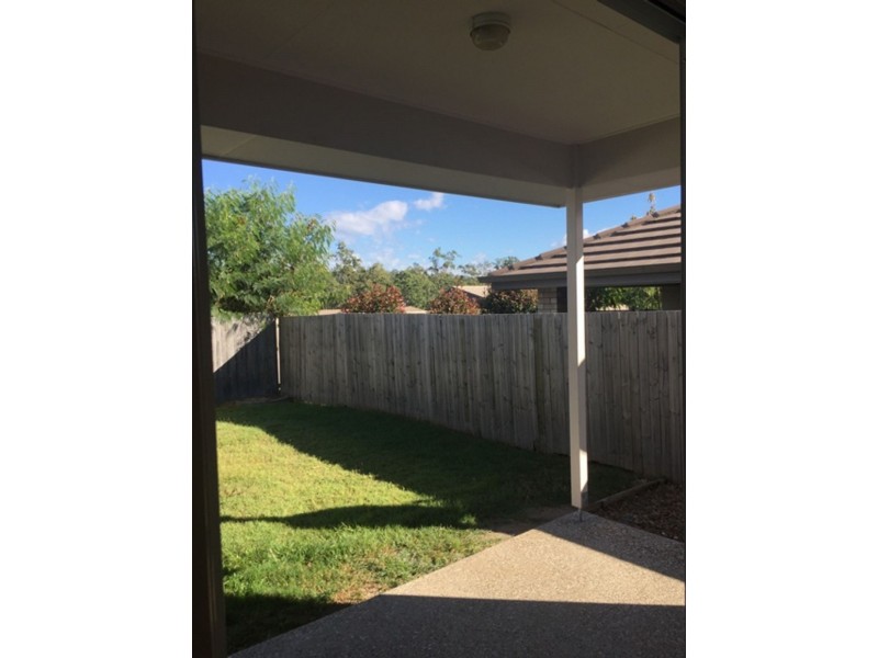 6 Erbin Lane, Augustine Heights QLD 4300