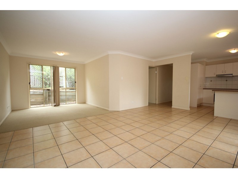 17 Greenleaf Avenue, Springfield Lakes QLD 4300