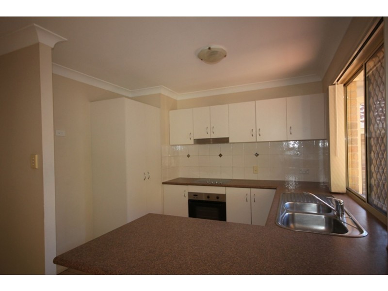 17 Greenleaf Avenue, Springfield Lakes QLD 4300