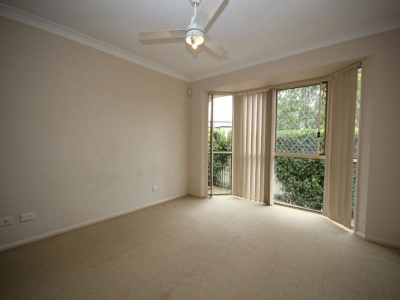 17 Greenleaf Avenue, Springfield Lakes QLD 4300