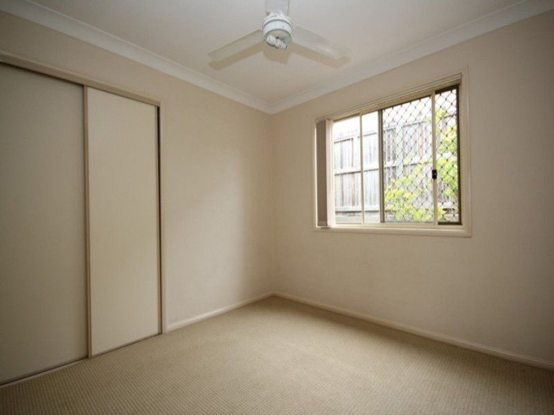 17 Greenleaf Avenue, Springfield Lakes QLD 4300