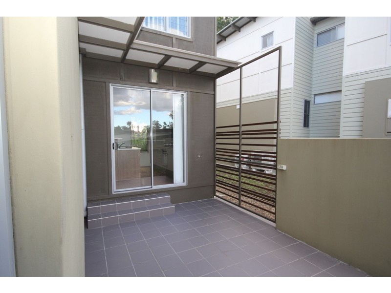 16/99 Brookwater Drive, Brookwater QLD 4300