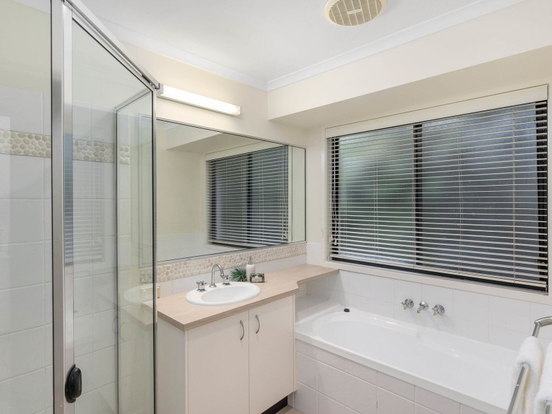 3 Coogara Court, Brookwater QLD 4300