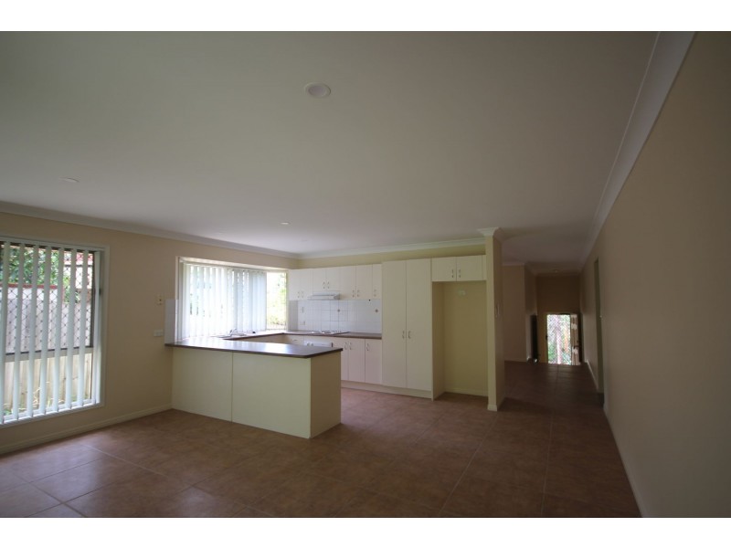 40 Karamea Avenue, Springfield QLD 4300