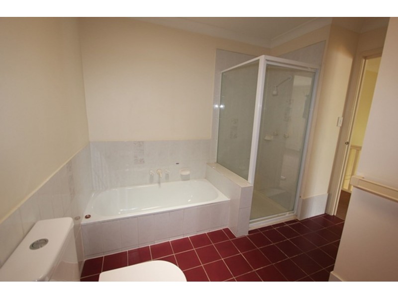 1/24 Hood Street, Sherwood QLD 4075