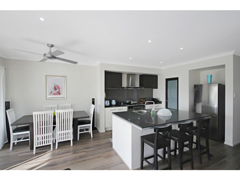 36 Daydream Crescent, Springfield Lakes QLD 4300