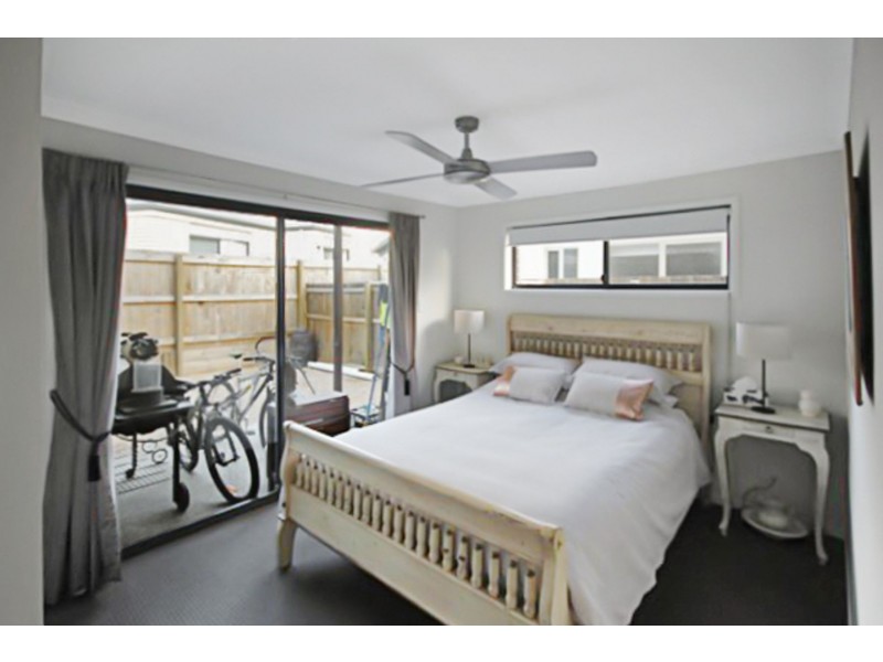 36 Daydream Crescent, Springfield Lakes QLD 4300