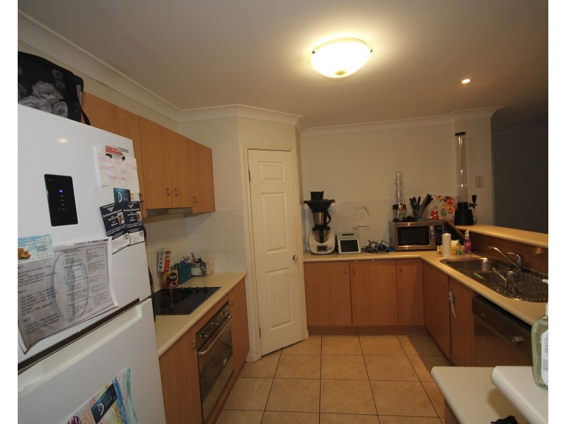 14 Foreman Court, Collingwood Park QLD 4301