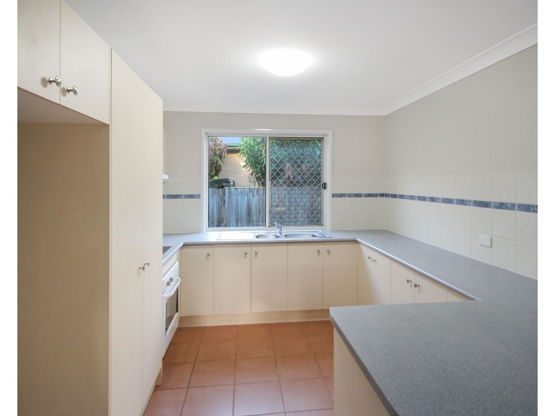 1 Central Street, Forest Lake QLD 4078