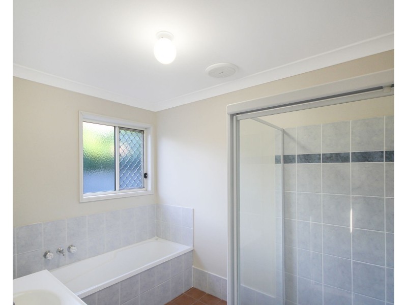 1 Central Street, Forest Lake QLD 4078