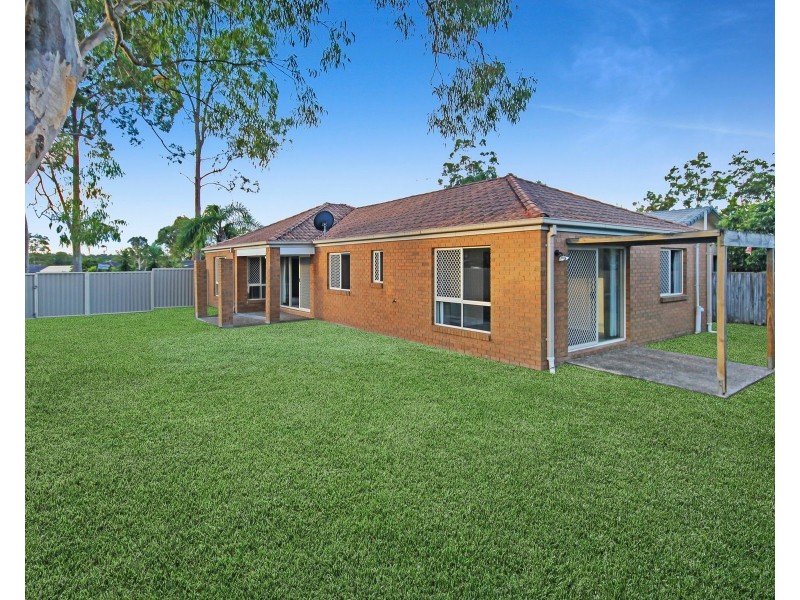 1 Central Street, Forest Lake QLD 4078