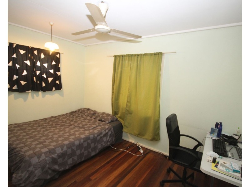 8 Stephen Street, Ellen Grove QLD 4078